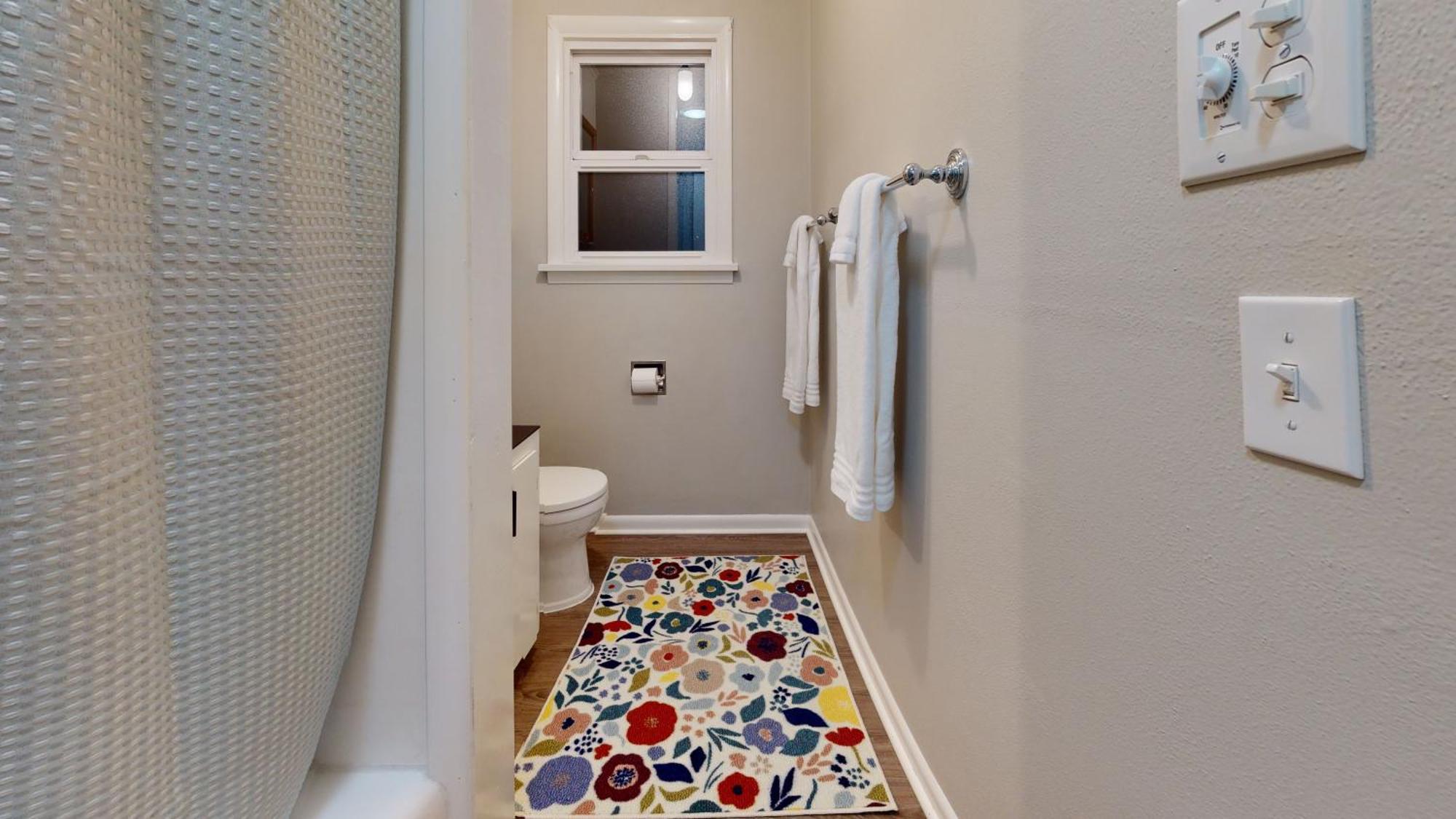 Apartment Emily's Escape Ac Smart Tv And Covered Parking Snohomish